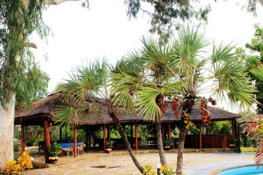 Changani Beach Cottages Daressalam Exterior foto